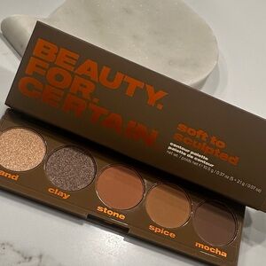 Soft to Sculpted Contour Palette